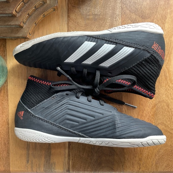 predator indoor cleats